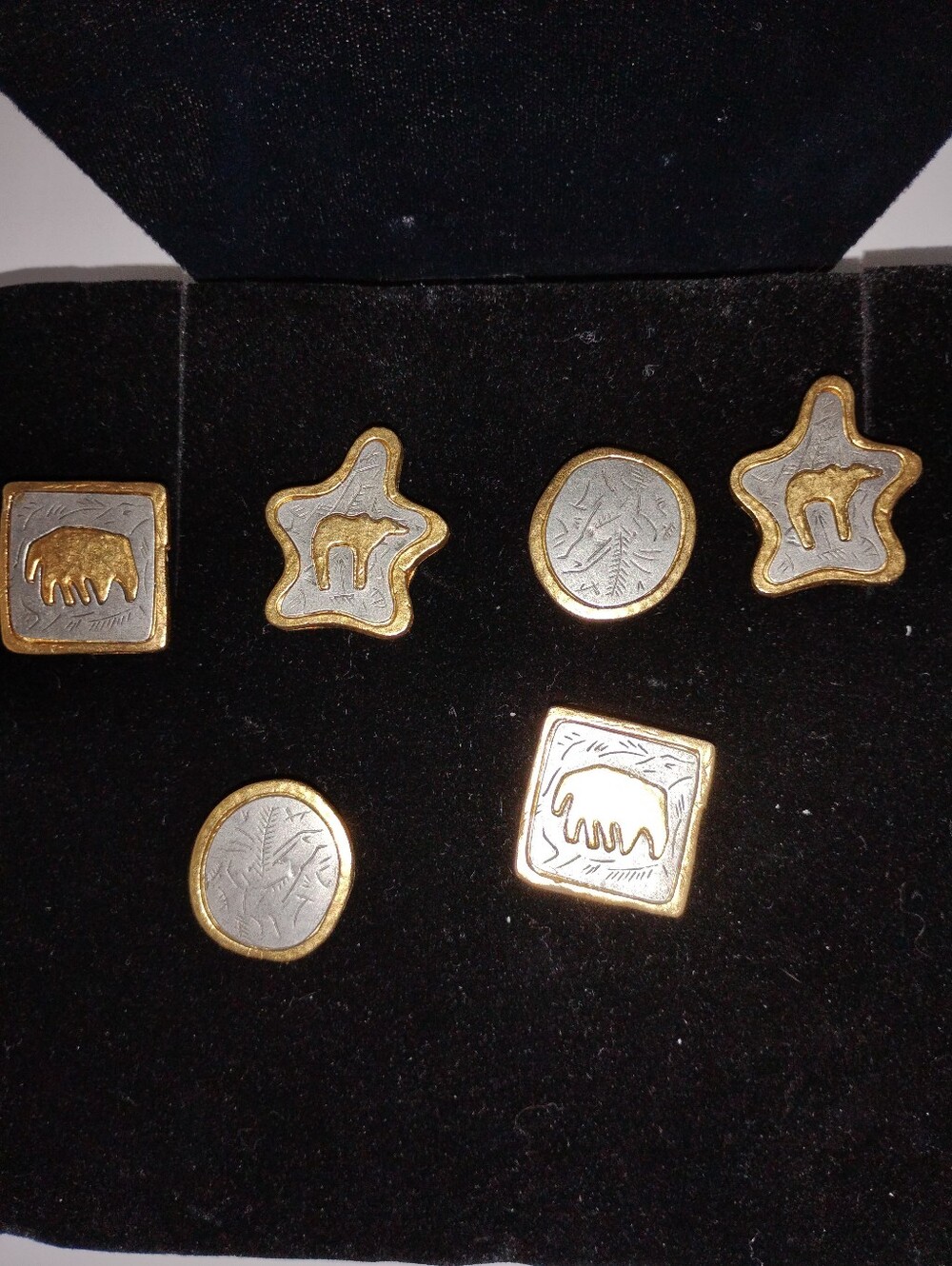 Gold & Silver Tone Men’s Cufflink Set with Animal Motif